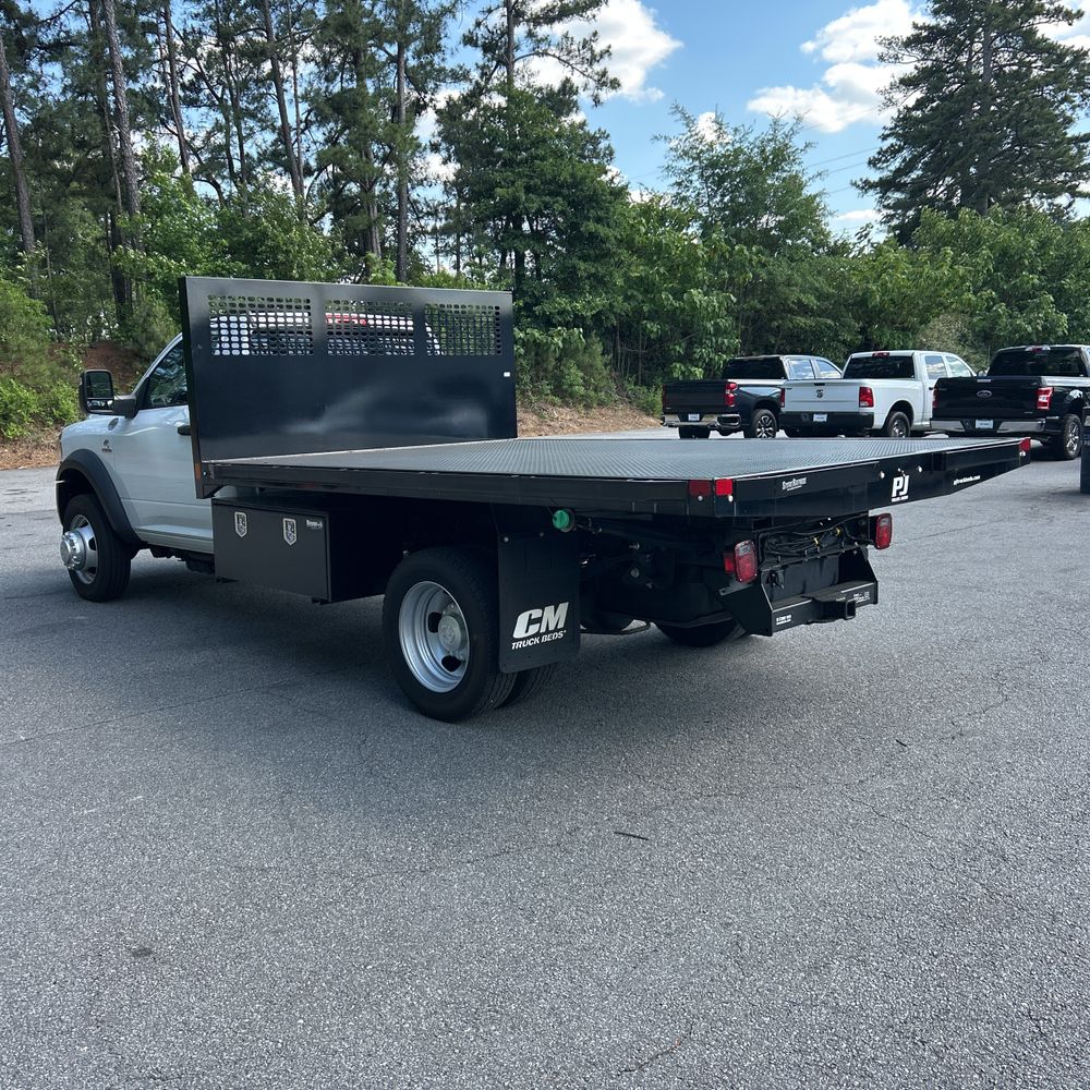 2024 Ram 5500 Chassis Tradesman/SLT