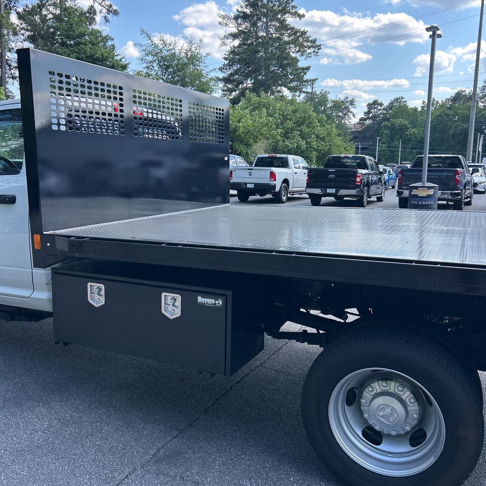 2024 Ram 5500 Chassis Tradesman/SLT