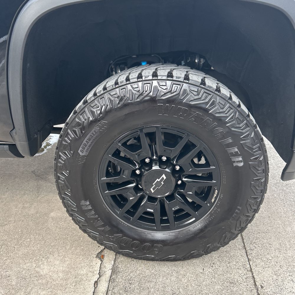 2025 Chevrolet Silverado 2500HD ZR2