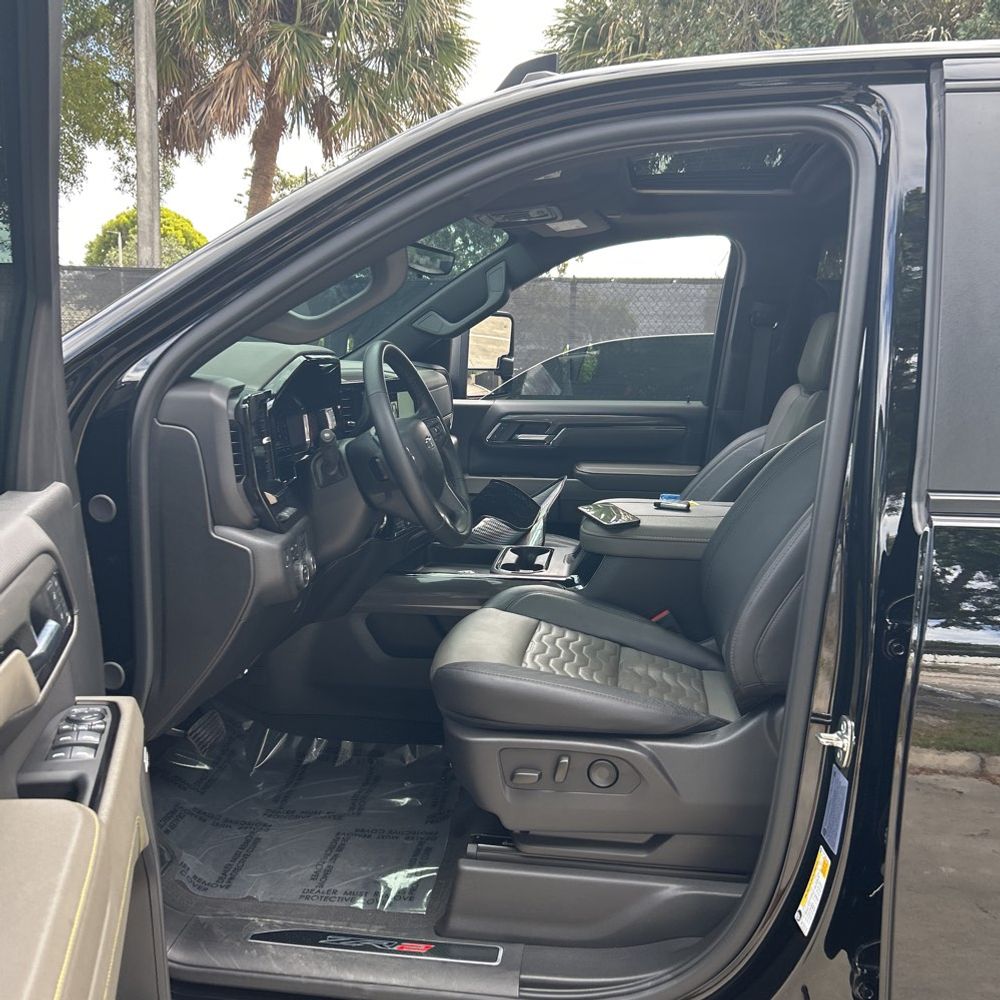 2025 Chevrolet Silverado 2500HD ZR2