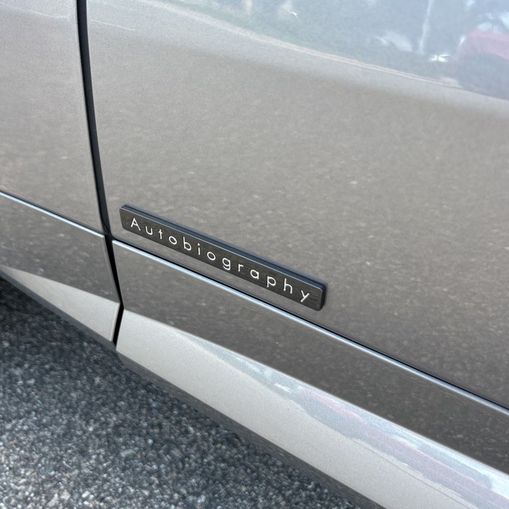 2025 Land Rover Range Rover Sport P550e Autobiography