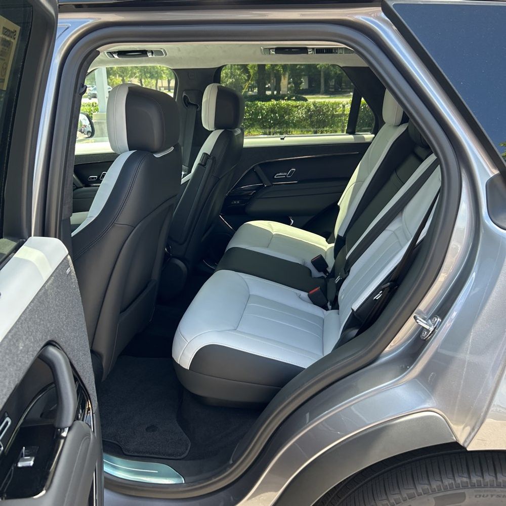 2025 Land Rover Range Rover Sport P550e Autobiography