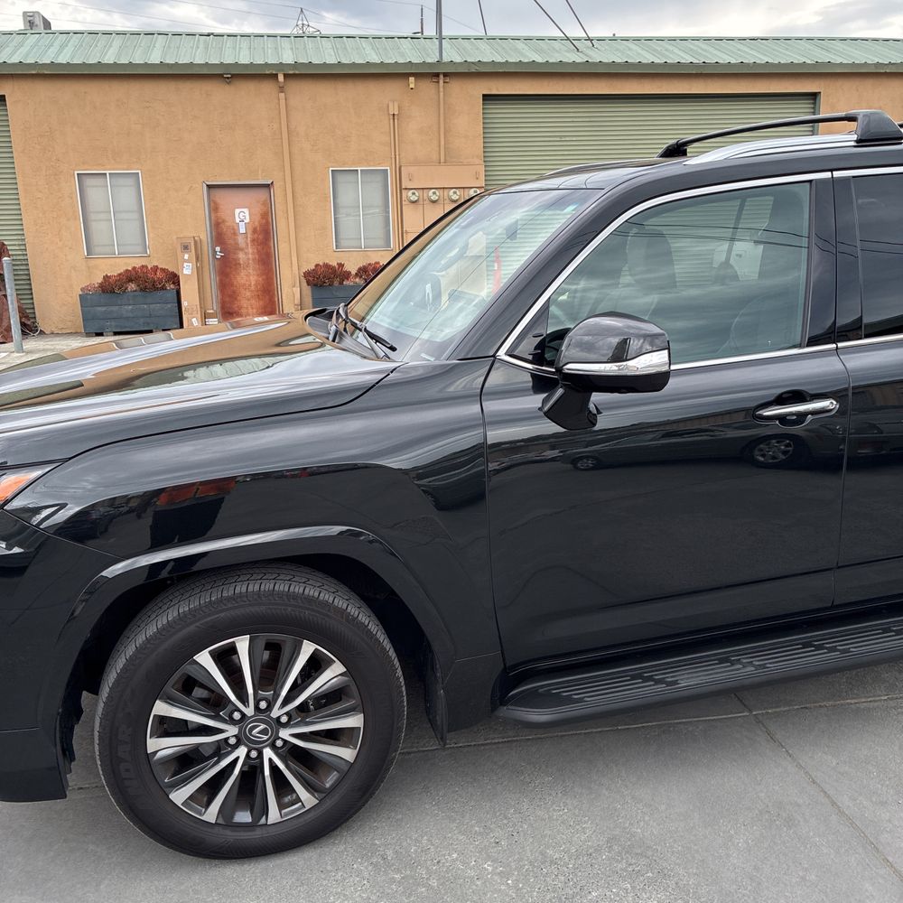 2024 Lexus LX 600 Premium