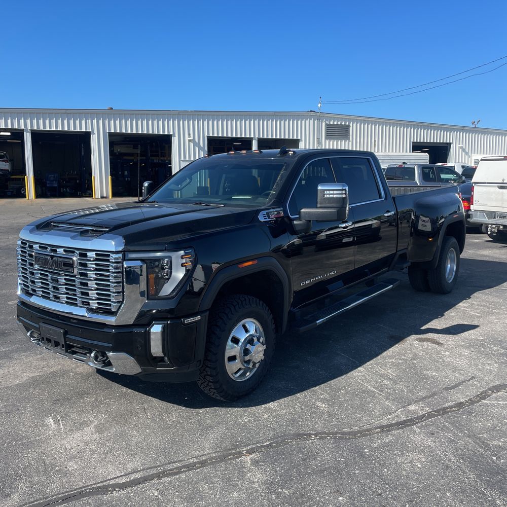 2024 GMC Sierra 3500HD Denali