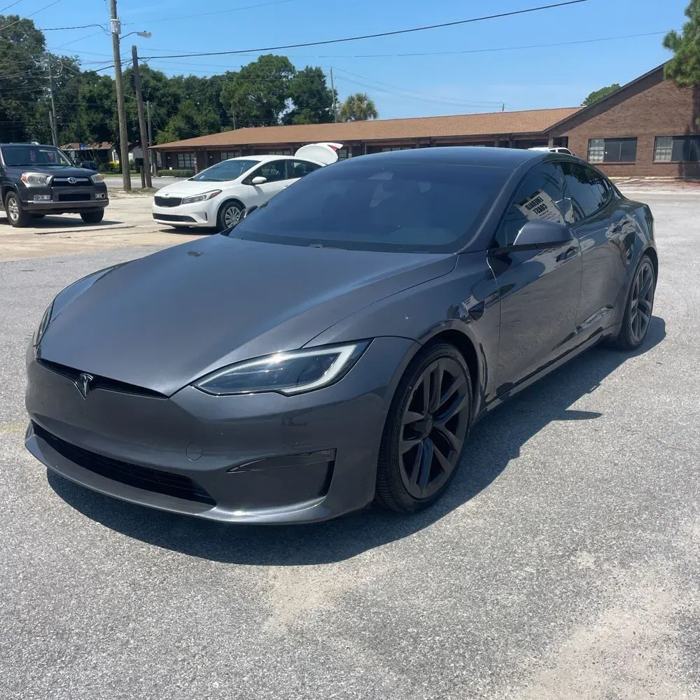 2022 Tesla Model S Plaid