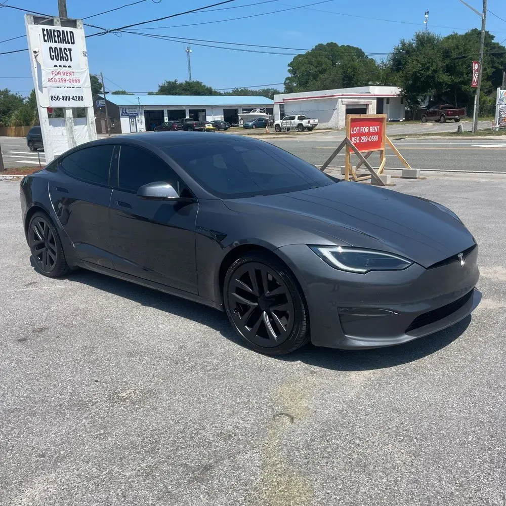 2022 Tesla Model S Plaid