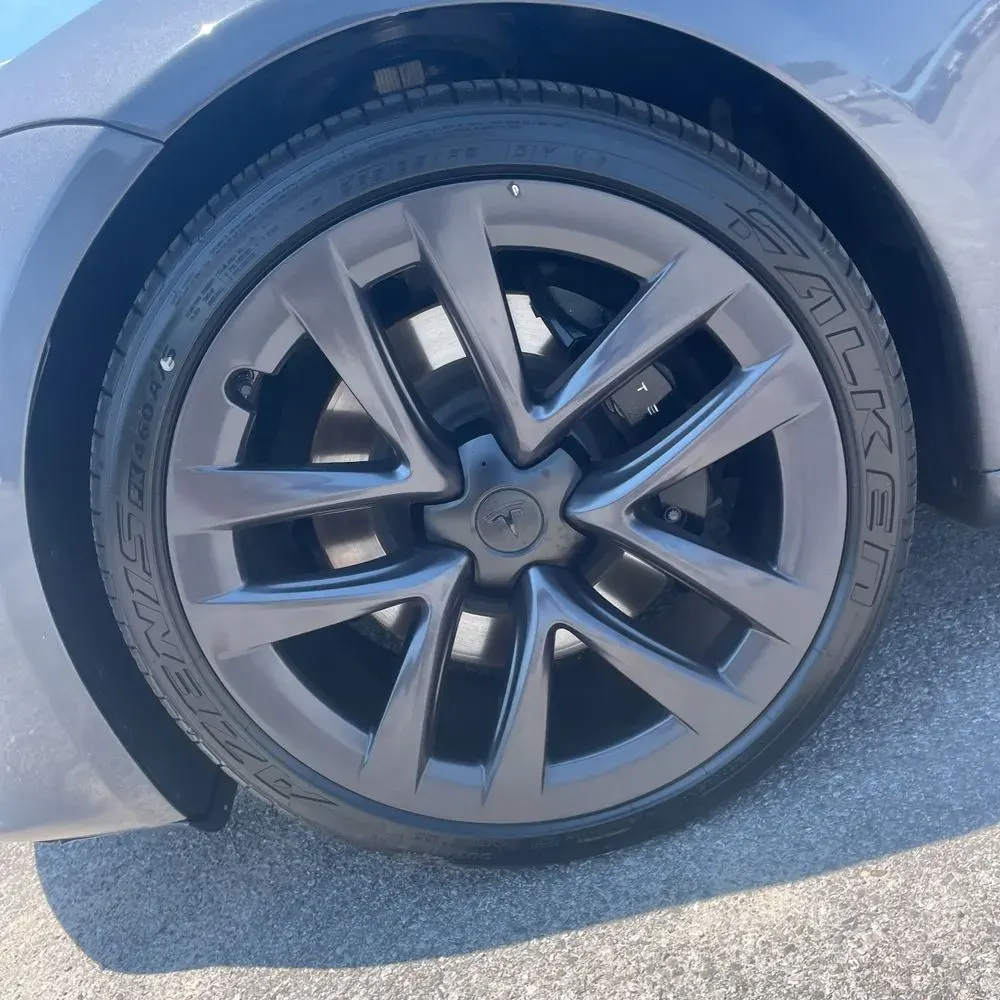 2022 Tesla Model S Plaid