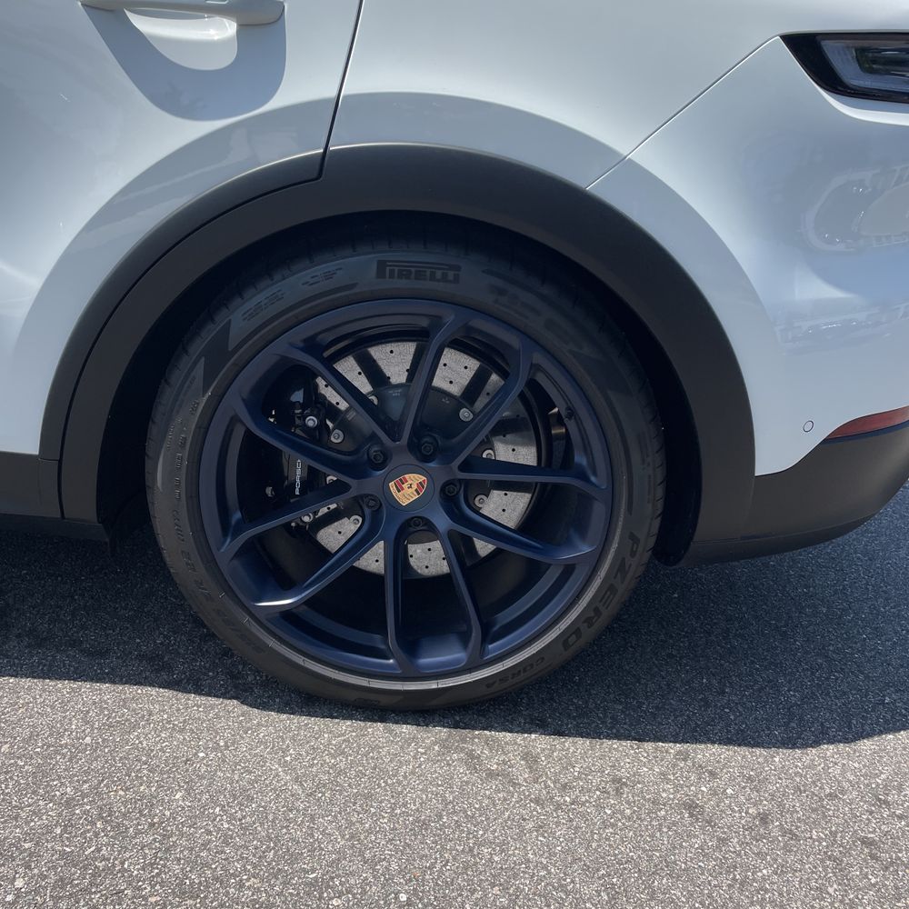 2025 Porsche Cayenne Turbo GT
