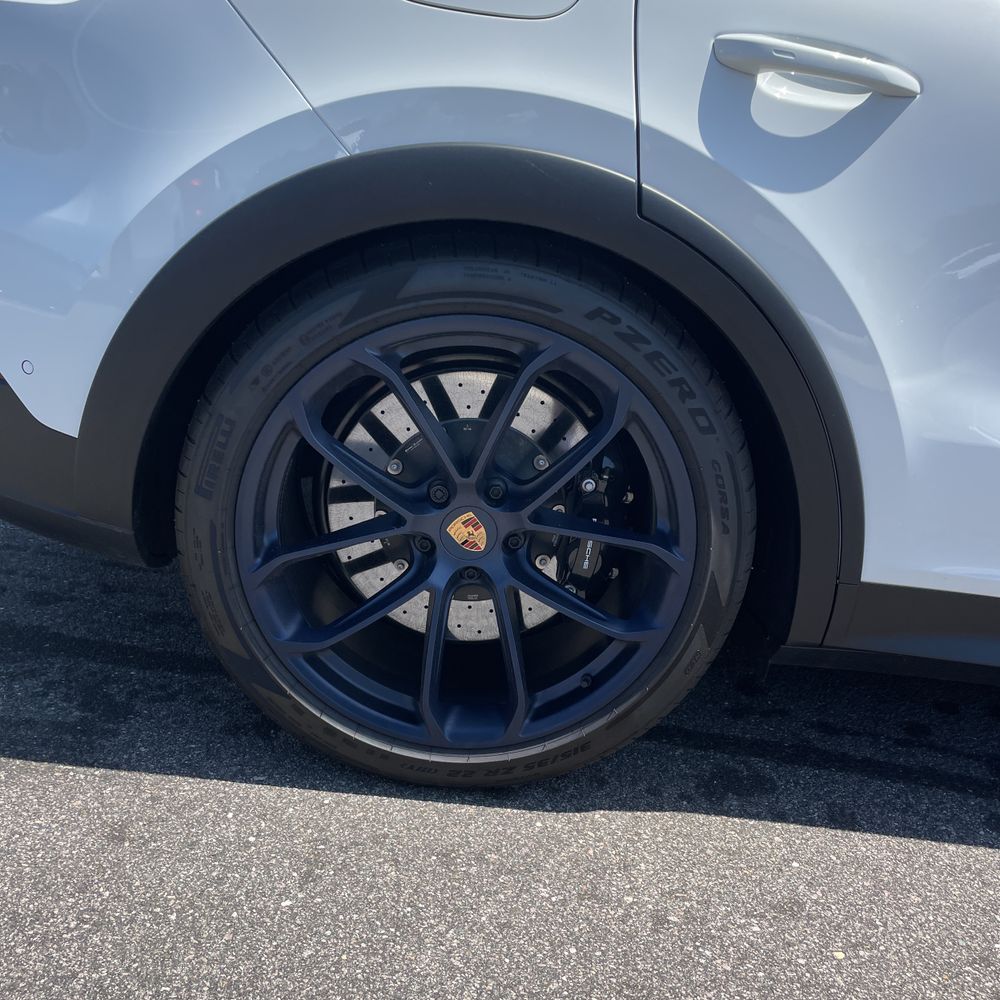 2025 Porsche Cayenne Turbo GT