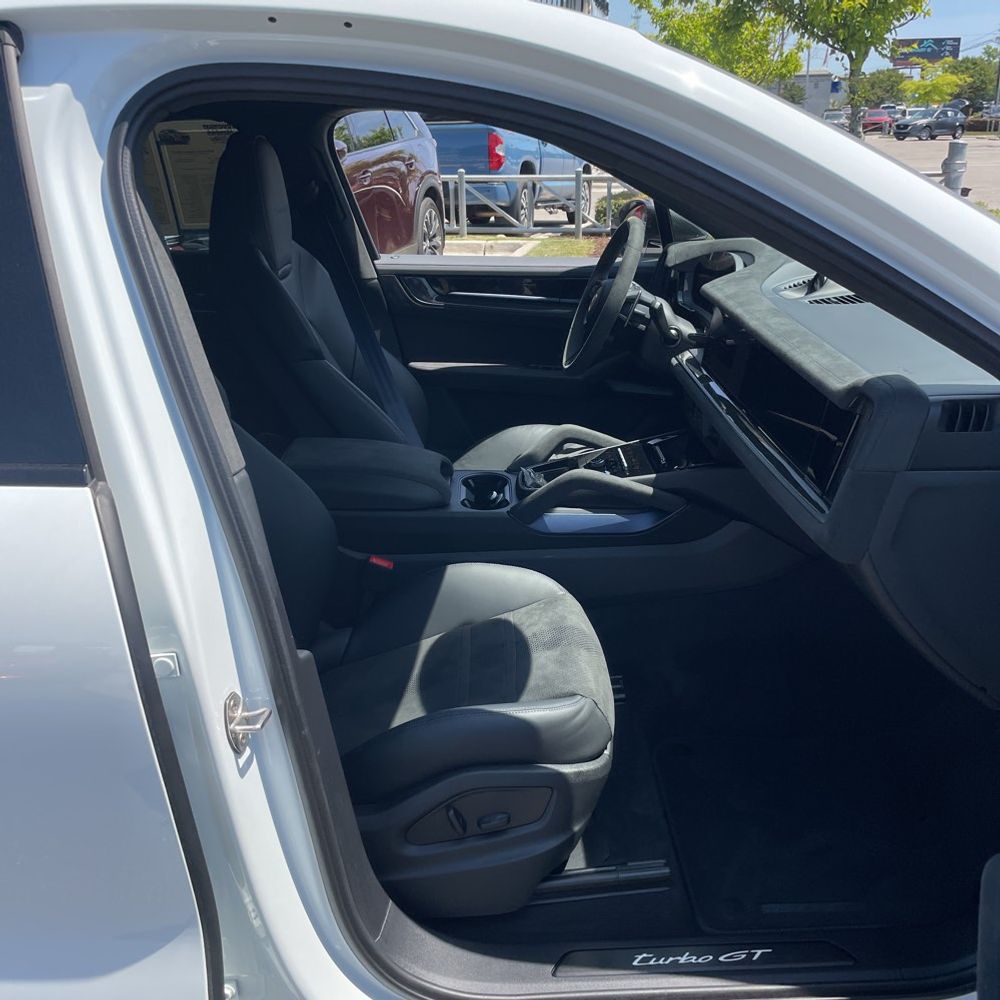 2025 Porsche Cayenne Turbo GT