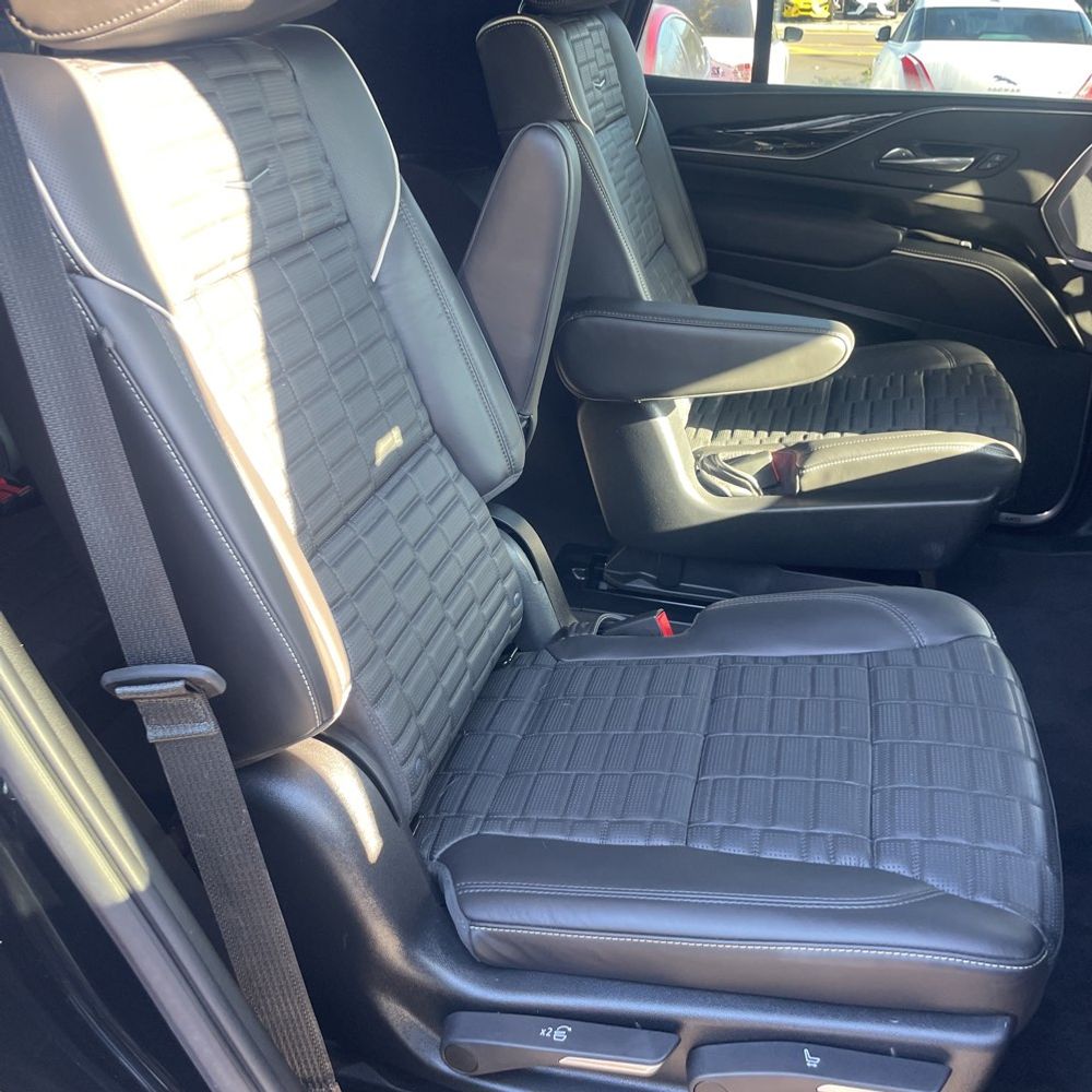 2023 Cadillac Escalade-V Base