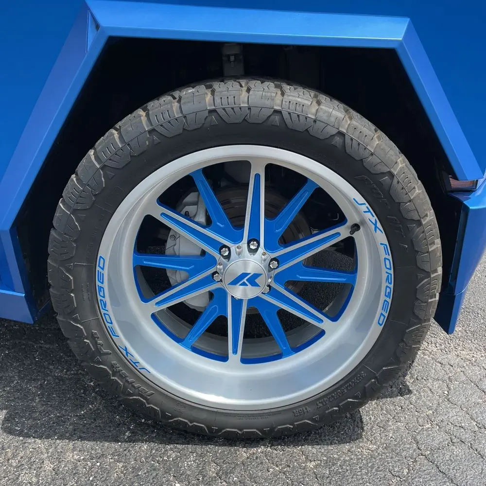 2024 Tesla Cybertruck Base