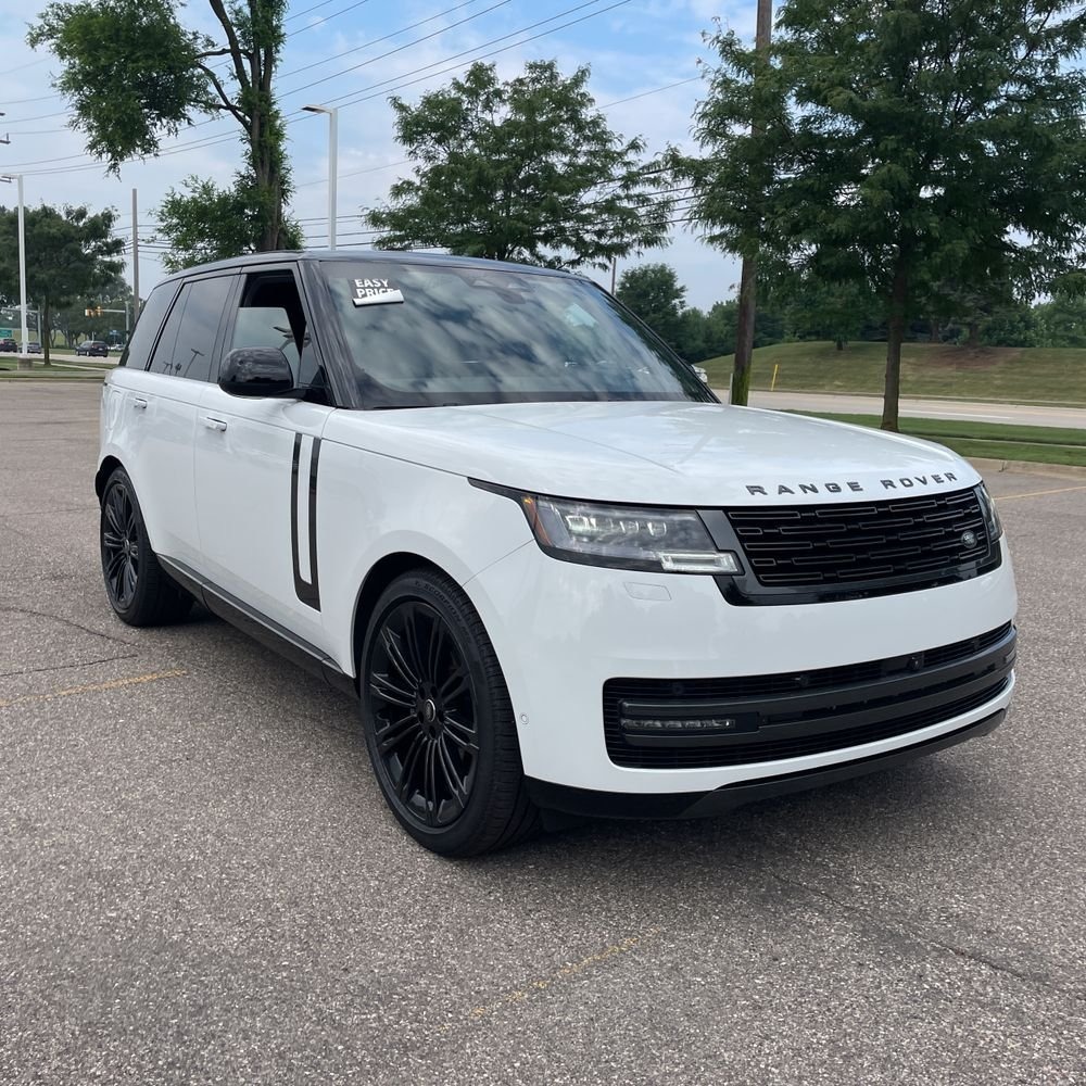 2025 Land Rover Range Rover P400 SE