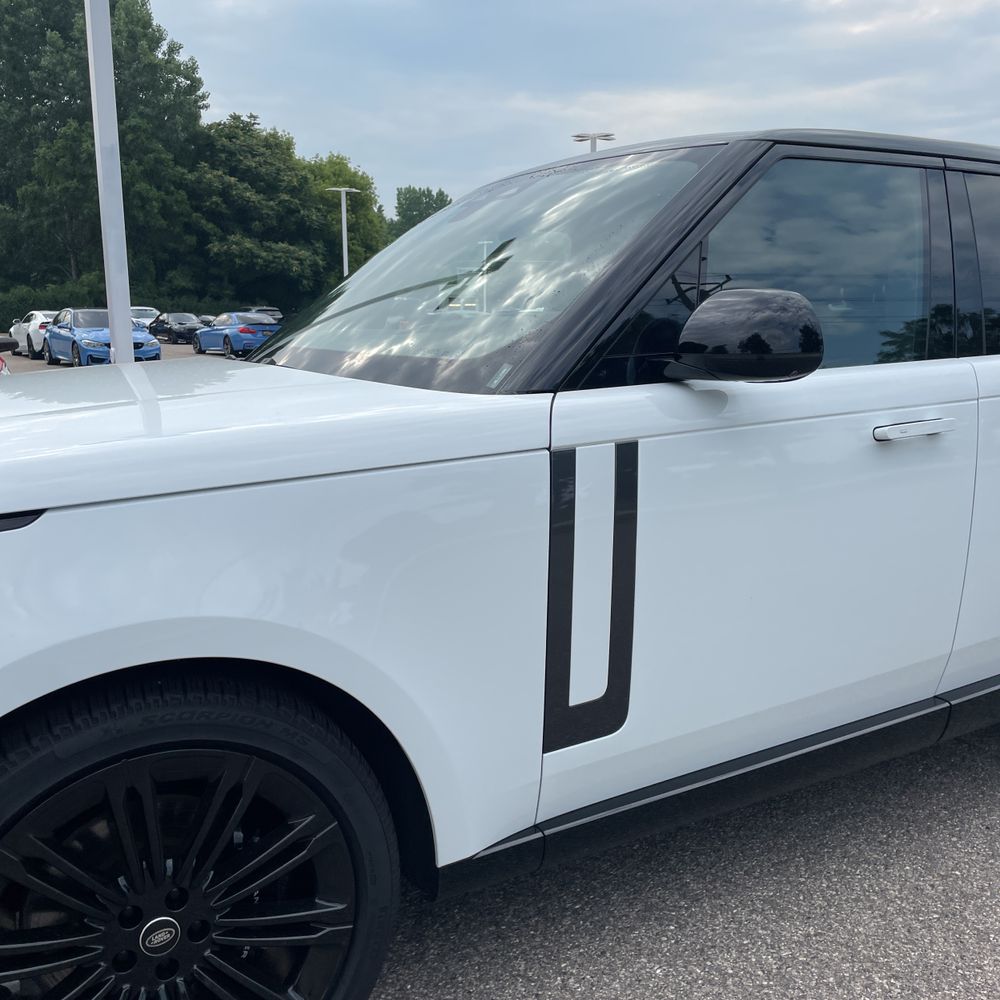 2025 Land Rover Range Rover P400 SE