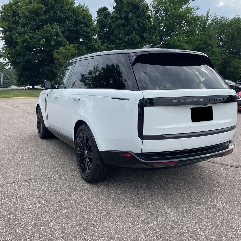 2025 Land Rover Range Rover P400 SE