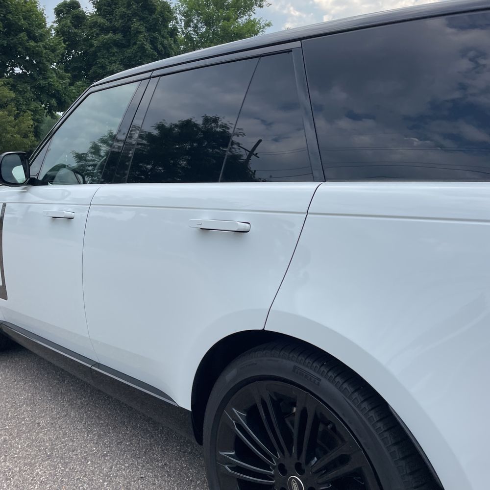 2025 Land Rover Range Rover P400 SE