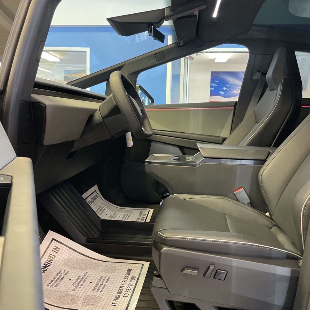 2024 Tesla Cybertruck Base