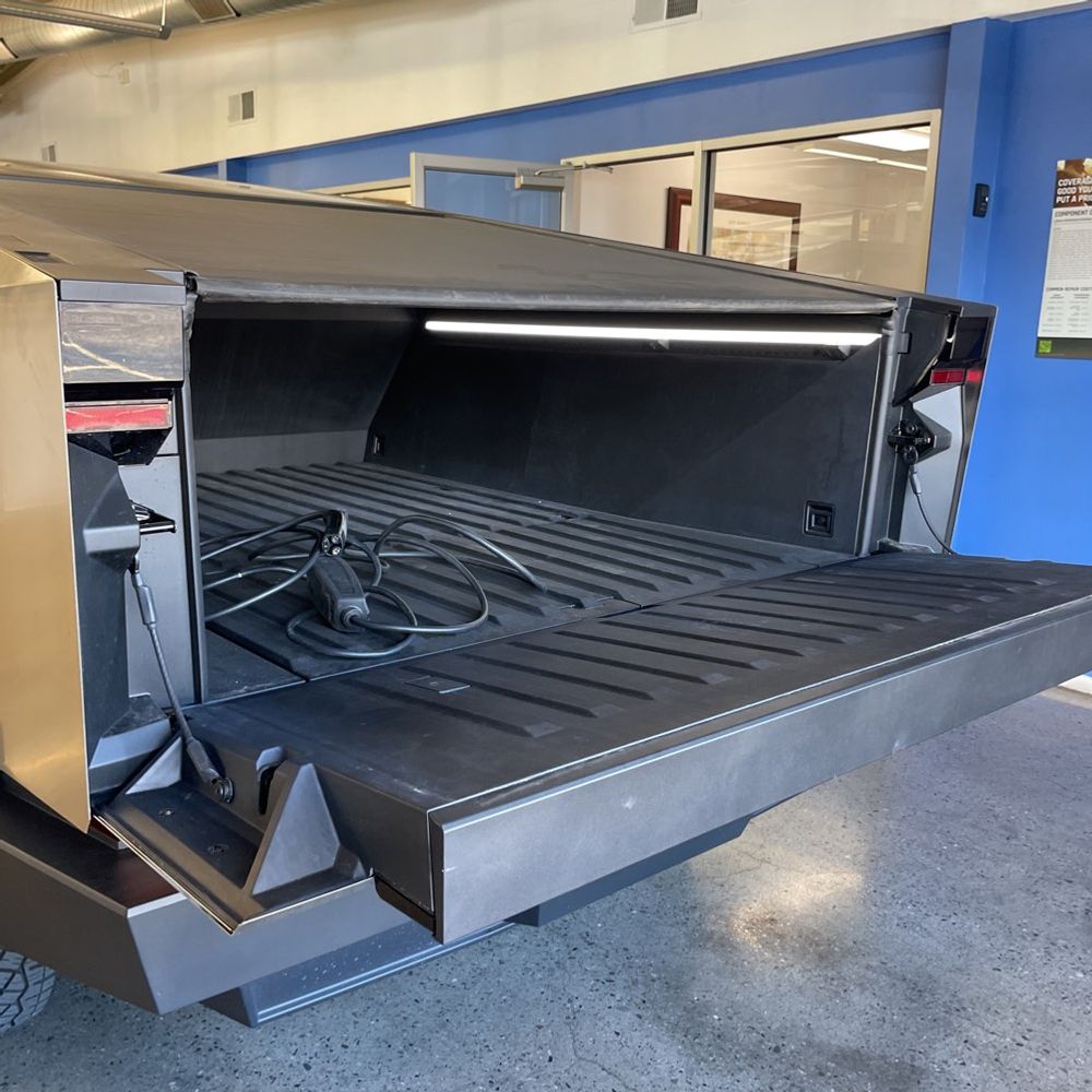 2024 Tesla Cybertruck Base