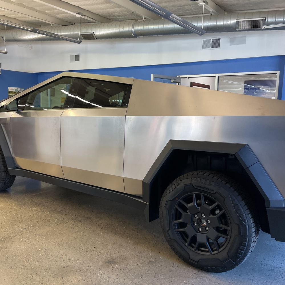 2024 Tesla Cybertruck Base