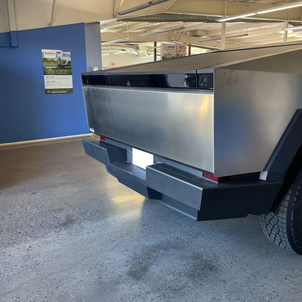 2024 Tesla Cybertruck Base