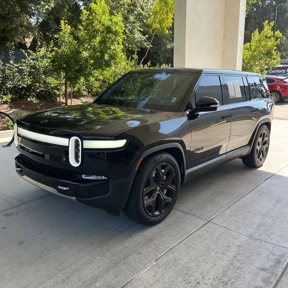 2024 Rivian R1S Adventure Dual-Motor