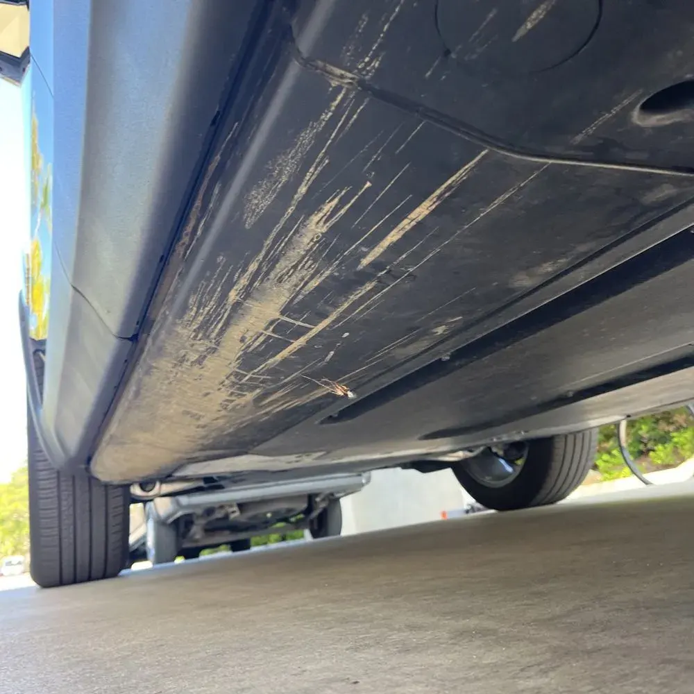 2024 Rivian R1S Adventure Dual-Motor