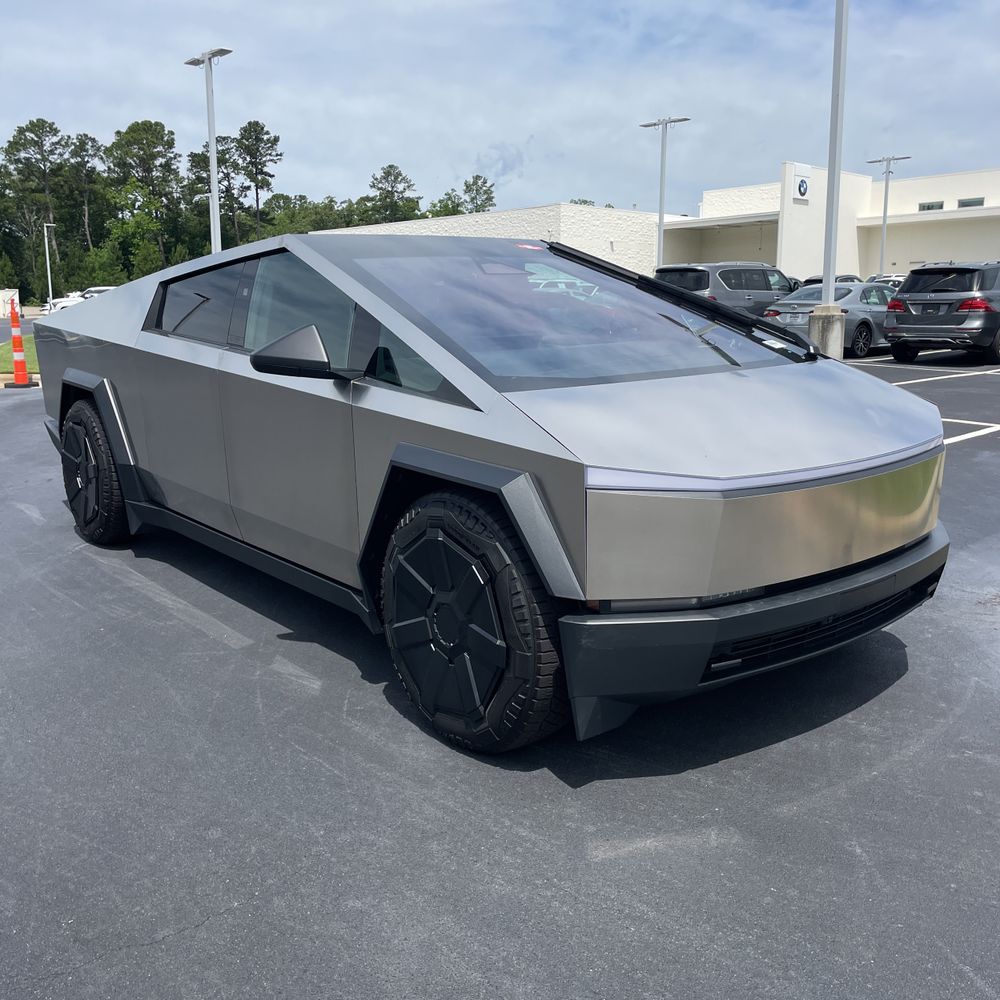 2024 Tesla Cybertruck Base