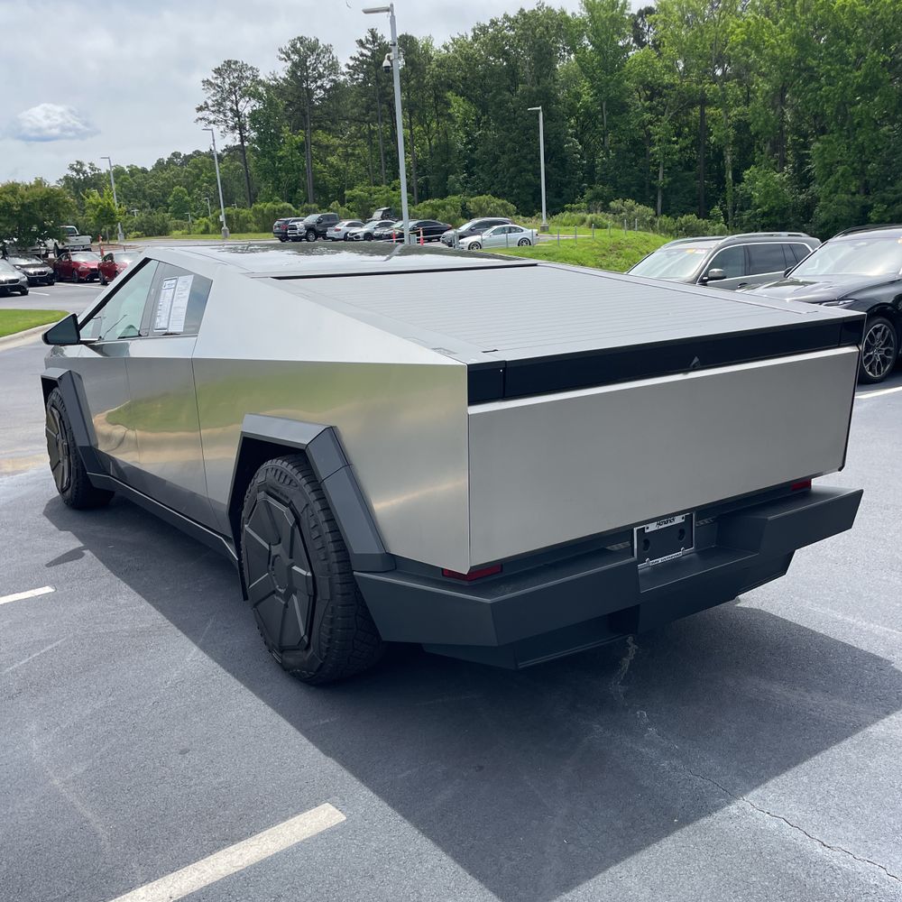 2024 Tesla Cybertruck Base