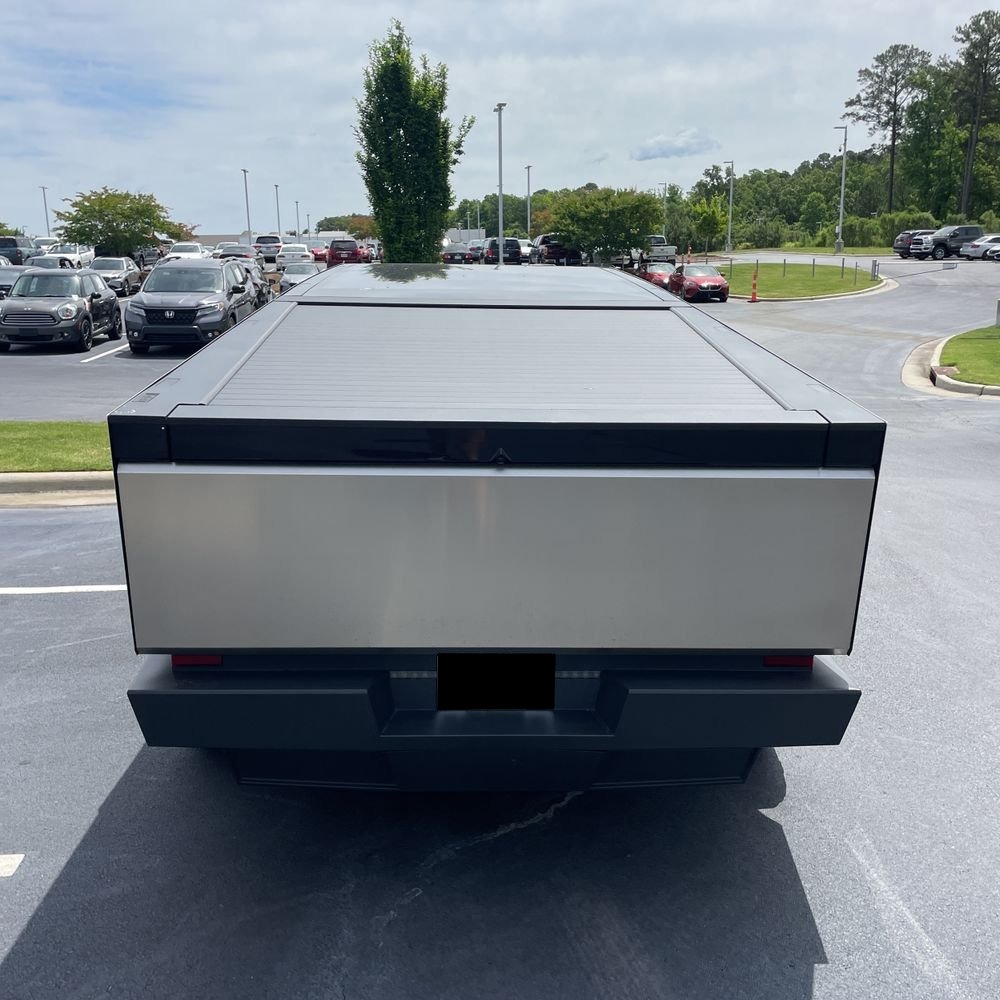 2024 Tesla Cybertruck Base
