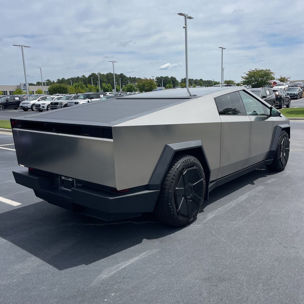 2024 Tesla Cybertruck Base