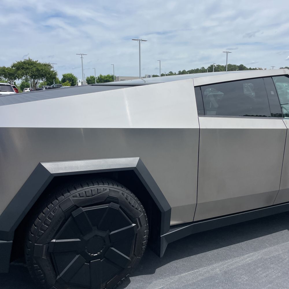 2024 Tesla Cybertruck Base