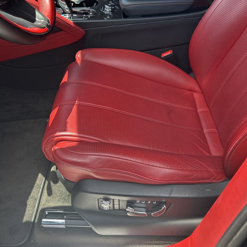 2021 Bentley Bentayga V8