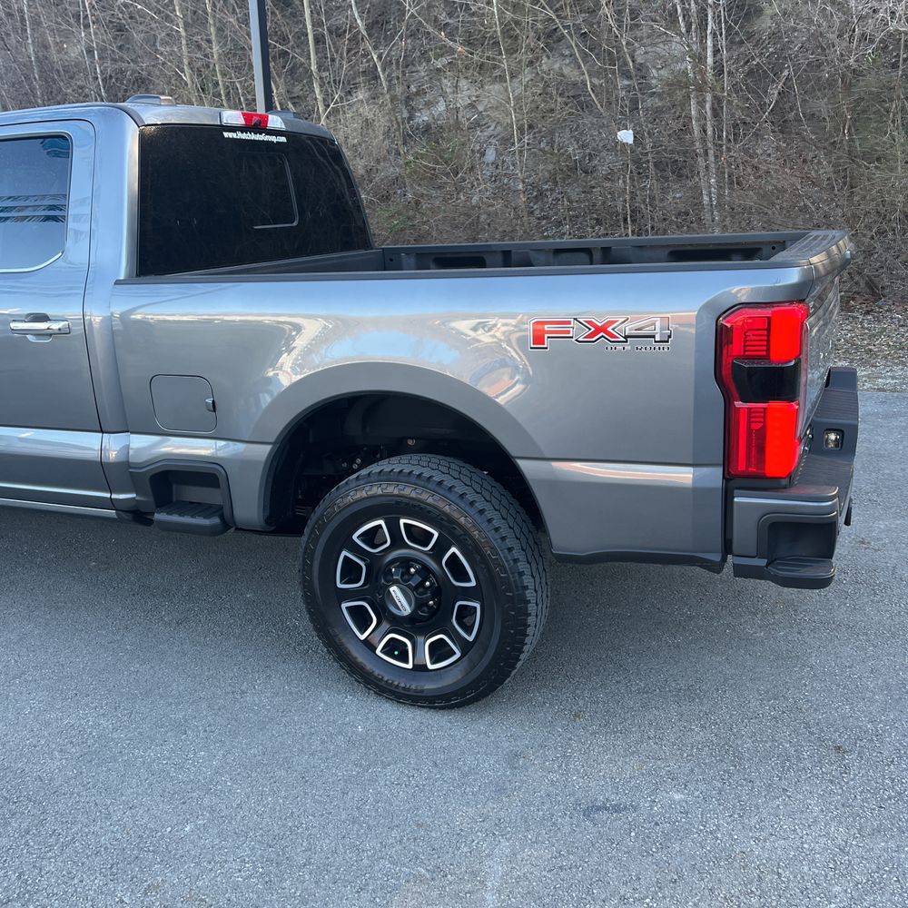 2024 Ford F-250 Super Duty Platinum