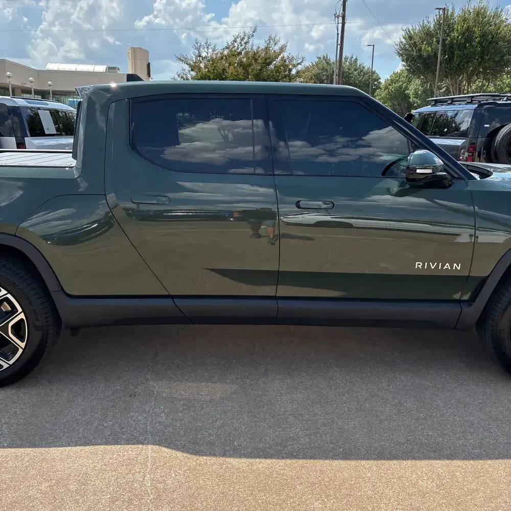 2025 Rivian R1T Adventure Dual-Motor