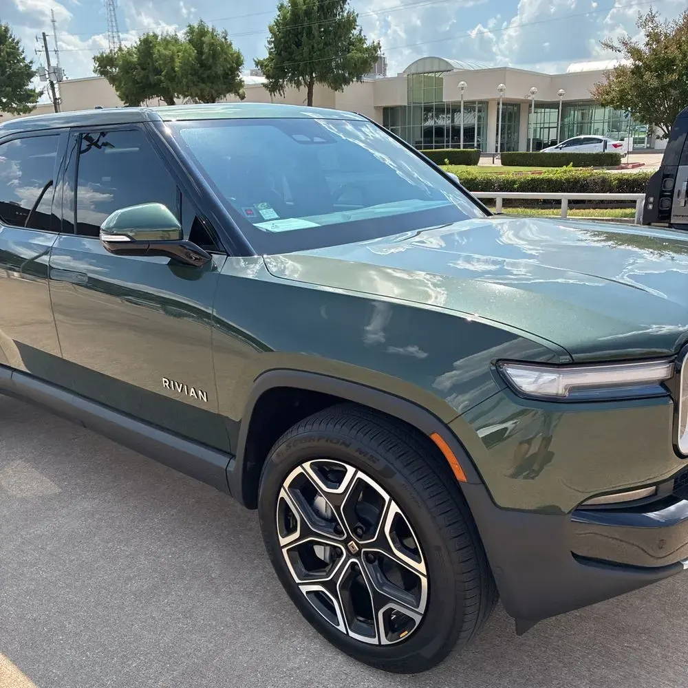 2025 Rivian R1T Adventure Dual-Motor