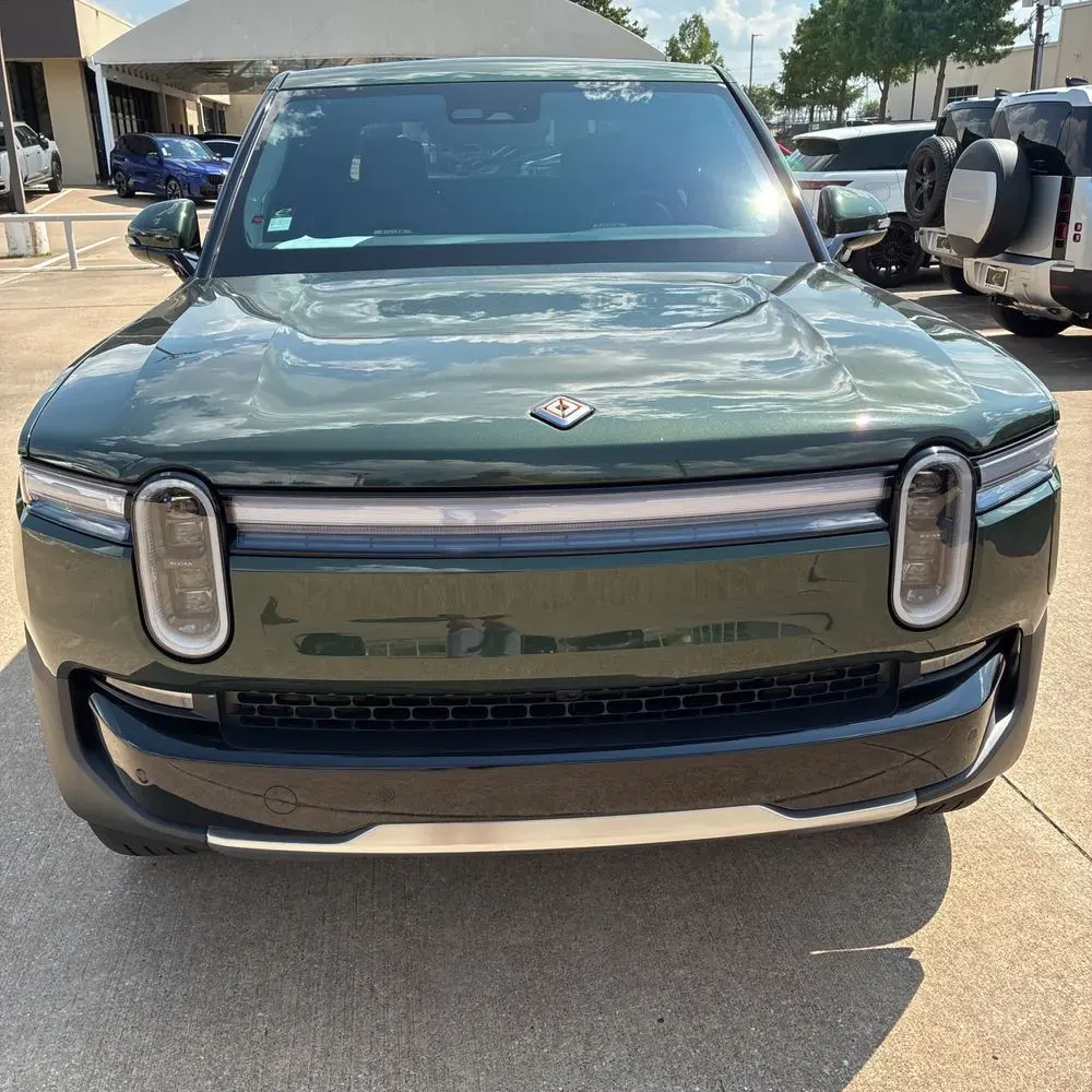 2025 Rivian R1T Adventure Dual-Motor
