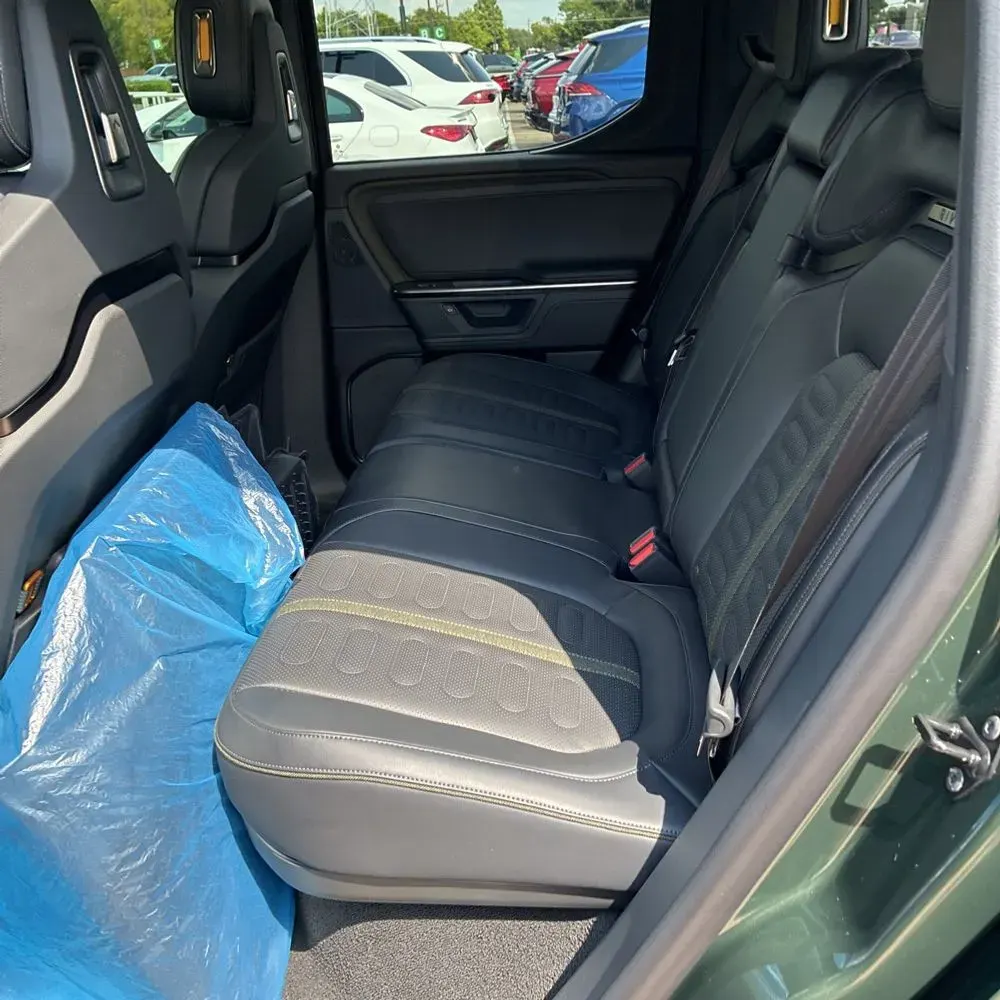 2025 Rivian R1T Adventure Dual-Motor