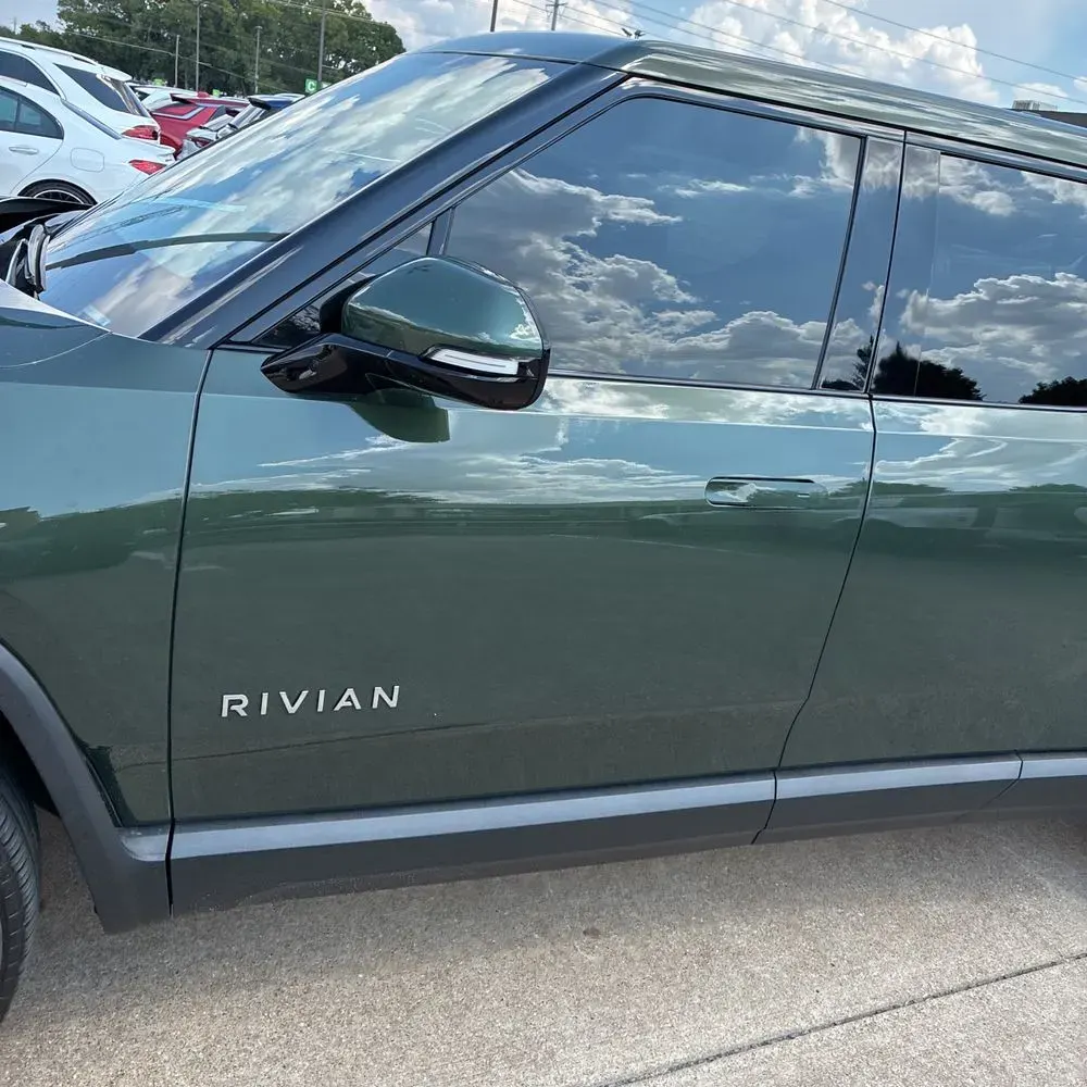 2025 Rivian R1T Adventure Dual-Motor