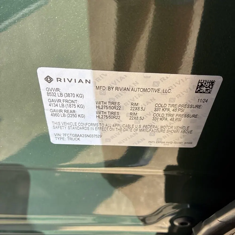 2025 Rivian R1T Adventure Dual-Motor