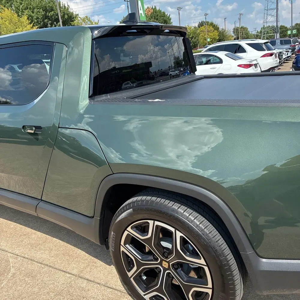 2025 Rivian R1T Adventure Dual-Motor