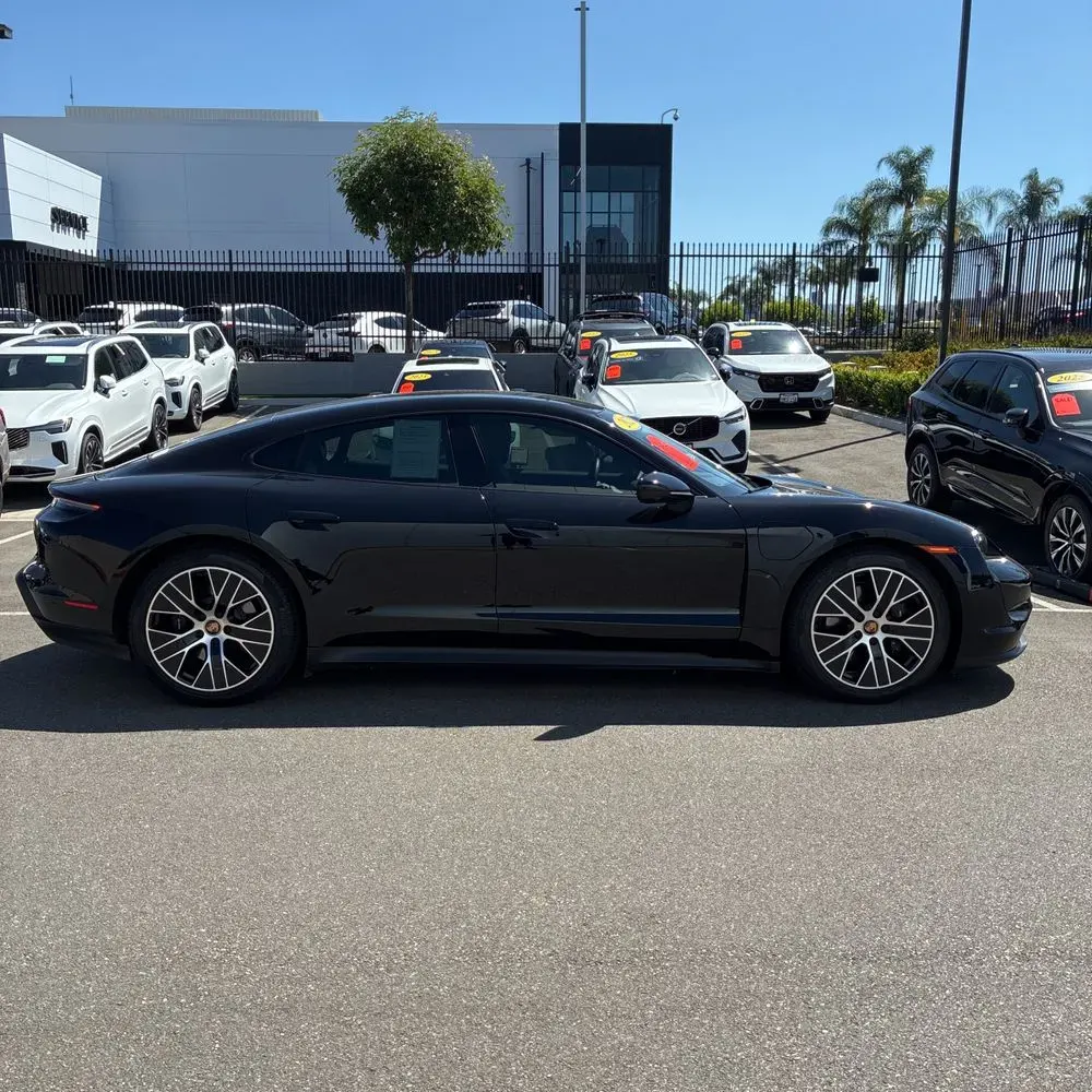 2023 Porsche Taycan Base