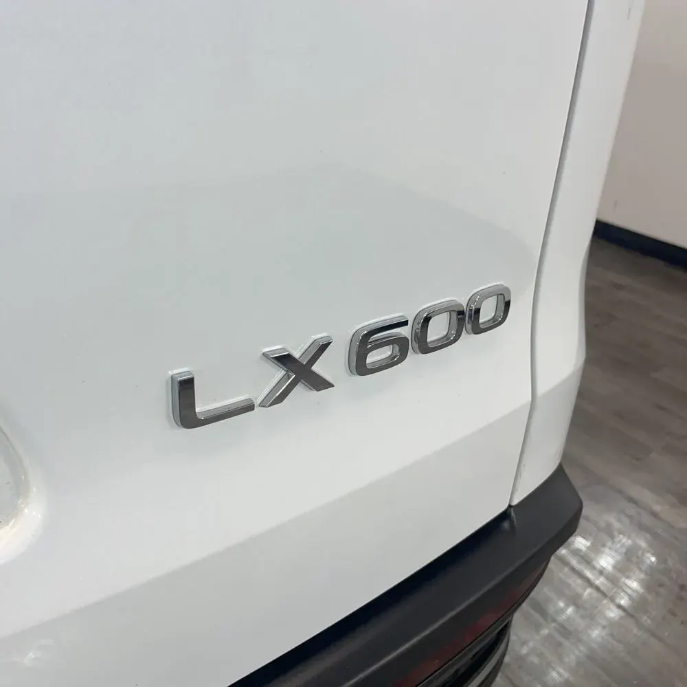 2024 Lexus LX 600 F SPORT Handling