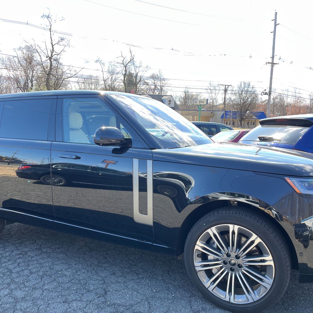 2023 Land Rover Range Rover P530 SE LWB