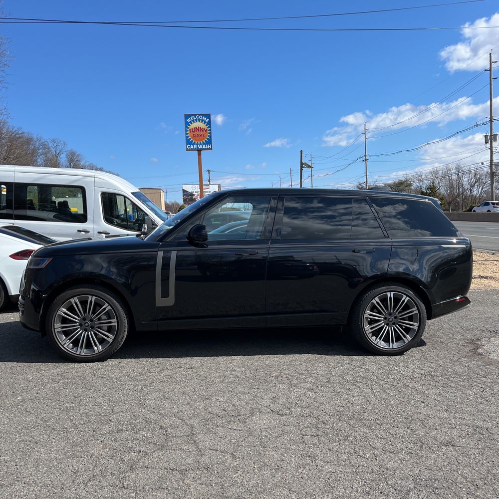 2023 Land Rover Range Rover P530 SE LWB