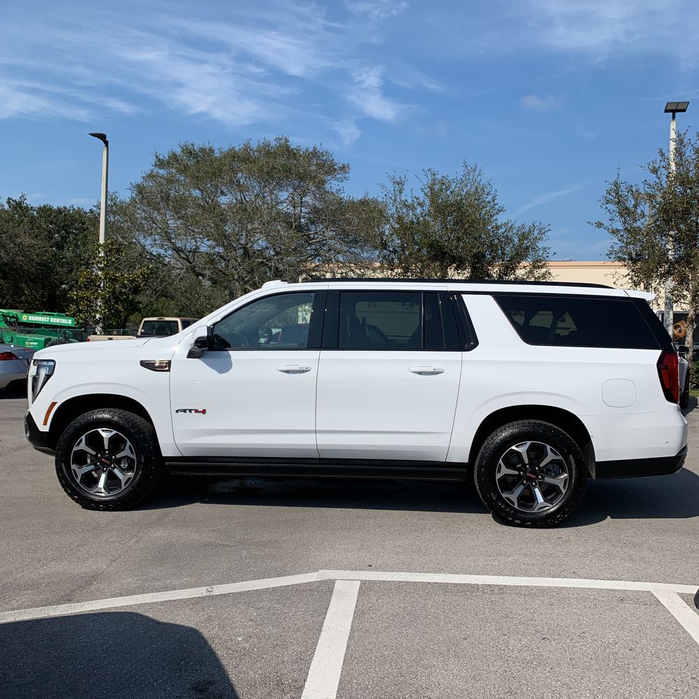 2025 GMC Yukon XL AT4 Ultimate