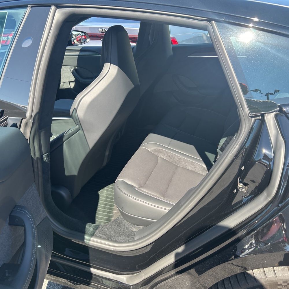 2025 Tesla Model S Plaid