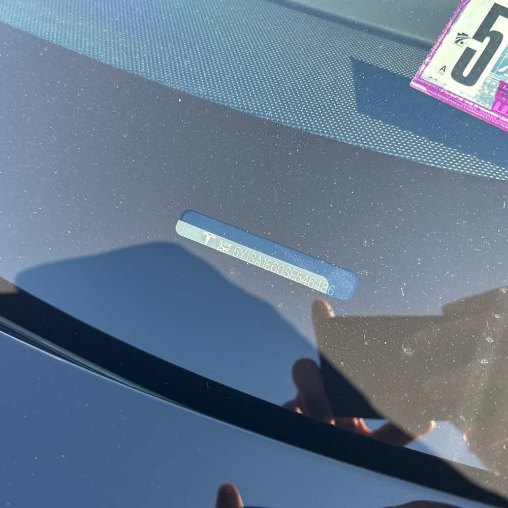 2025 Tesla Model S Plaid