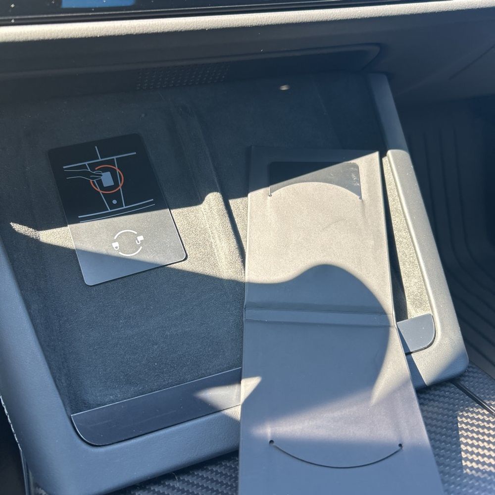 2025 Tesla Model S Plaid