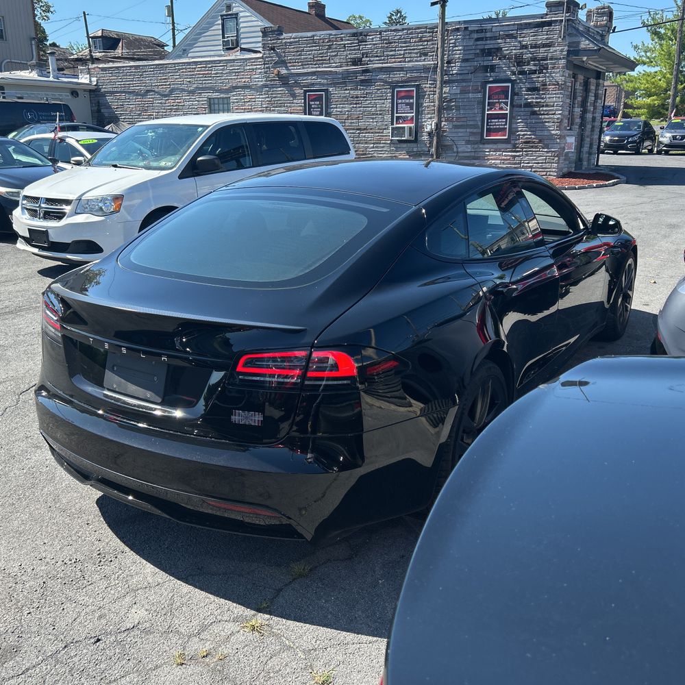 2025 Tesla Model S Plaid