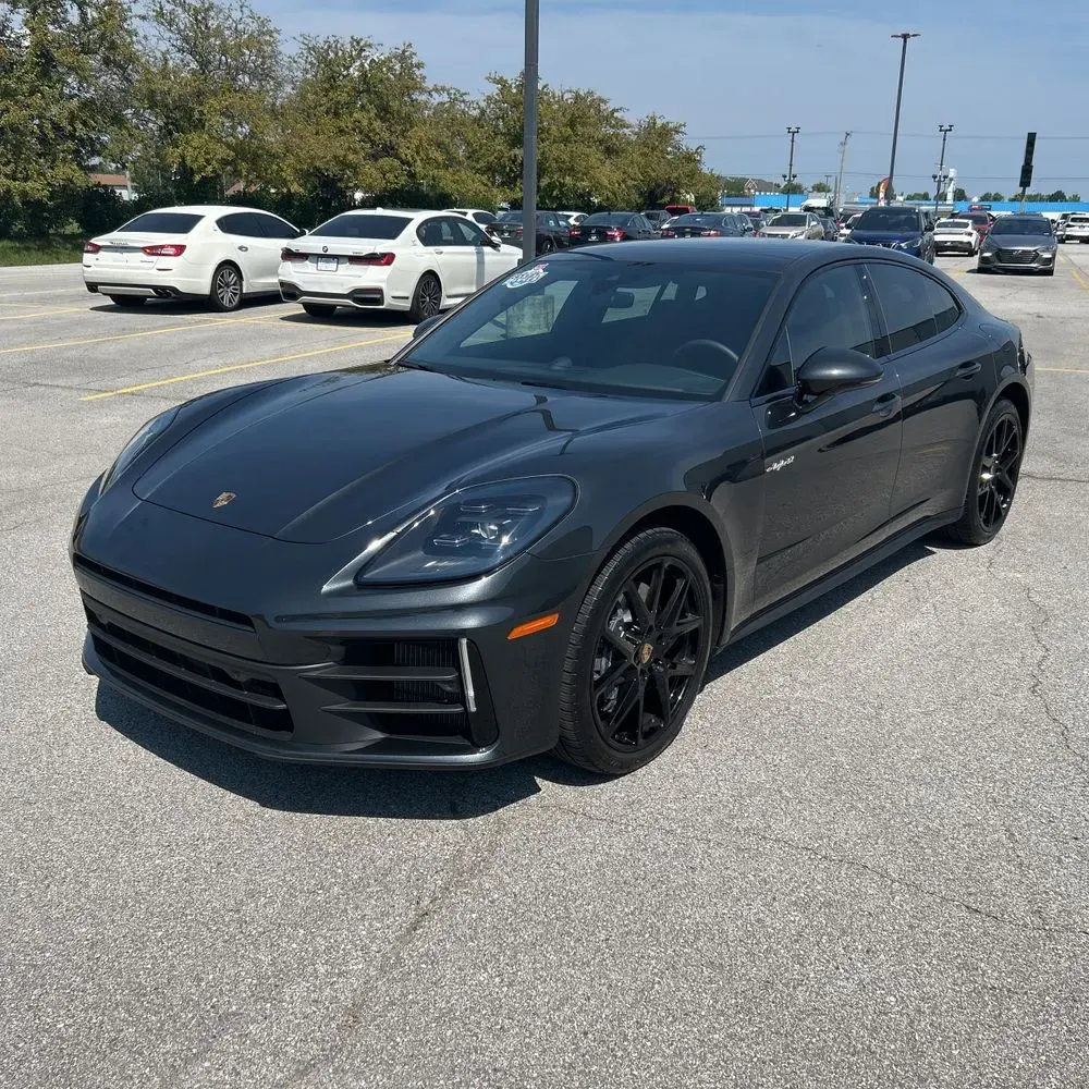 2025 Porsche Panamera 4 E-Hybrid
